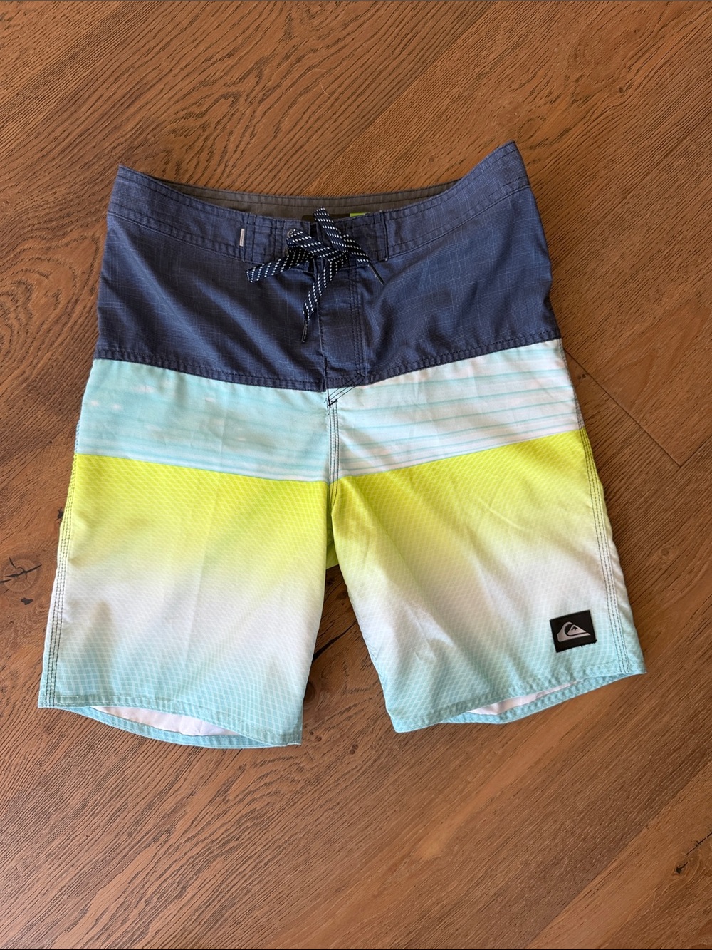 Quiksilver Men’s Navy, Teal & Lime Gradient Boardshorts